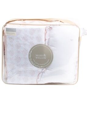Moss & Willow Pink Floral 8 Piece Bedding Set